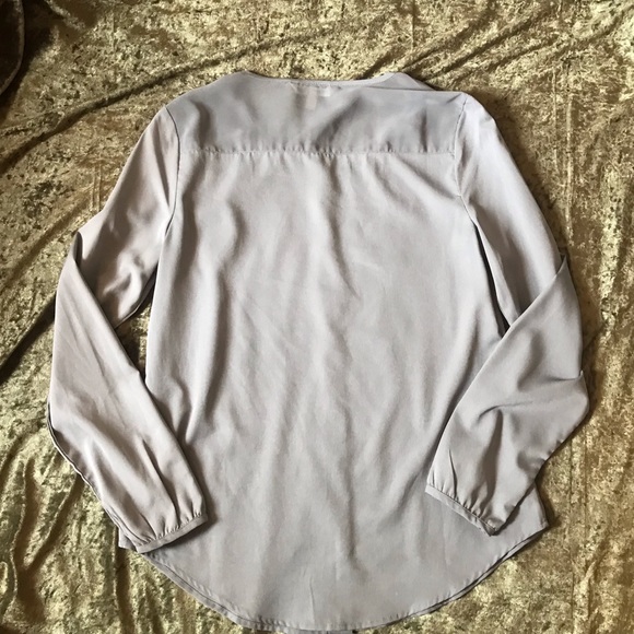 Banana Republic long-sleeved blouse - Picture 3 of 5